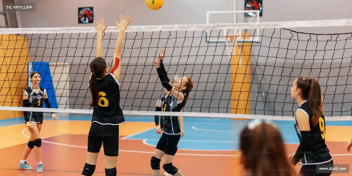 DB真人旗舰集团🎾挥动球拍,追逐热爱 —— 每一次击球,都是对生活的全力以赴!